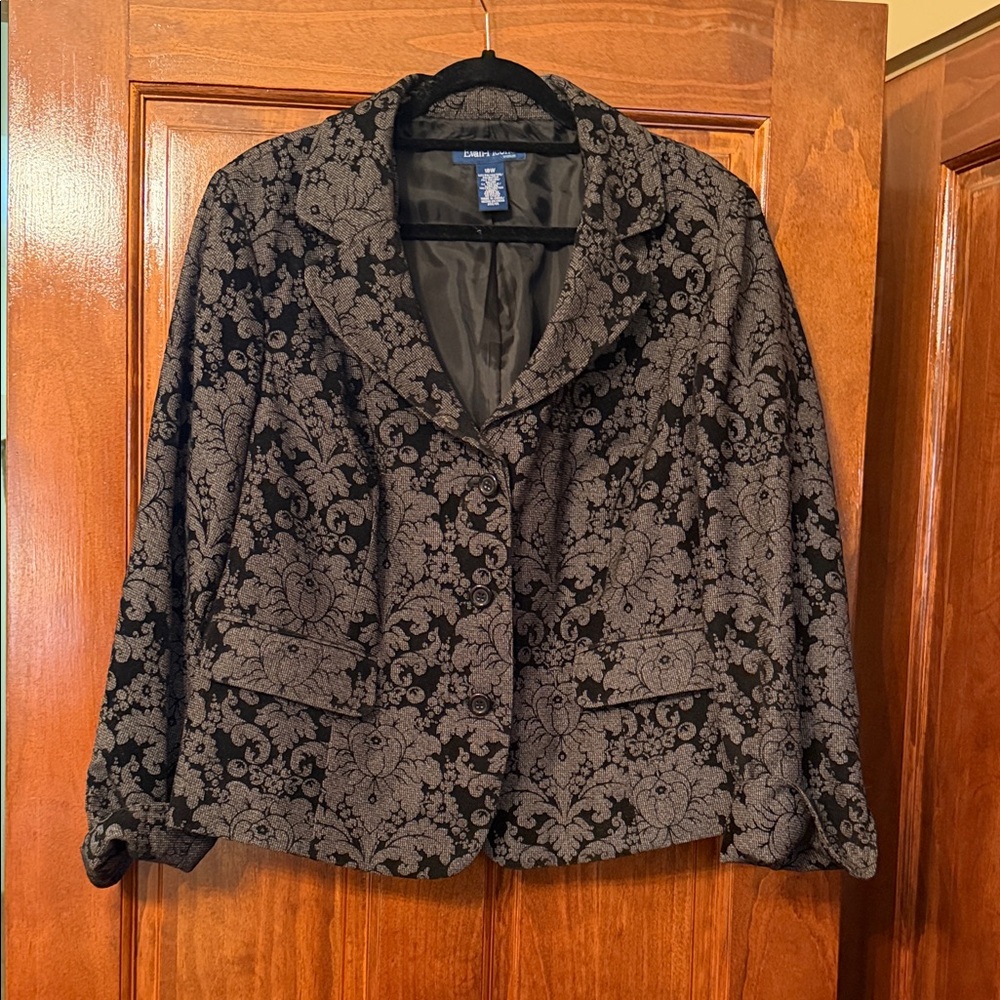 Evan Picone Black and Gray Floral Blazer